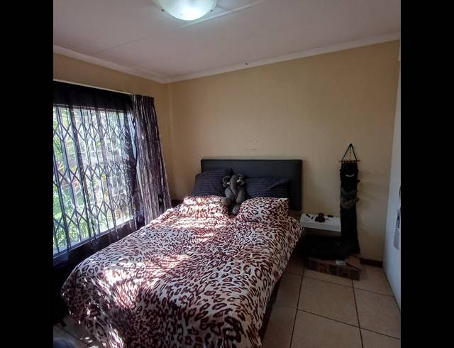 3 BEDROOM TOWNHOUSE FOR SALE IN RIVERSDALE